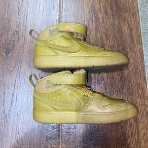 Kids tan High-Top Sneakers